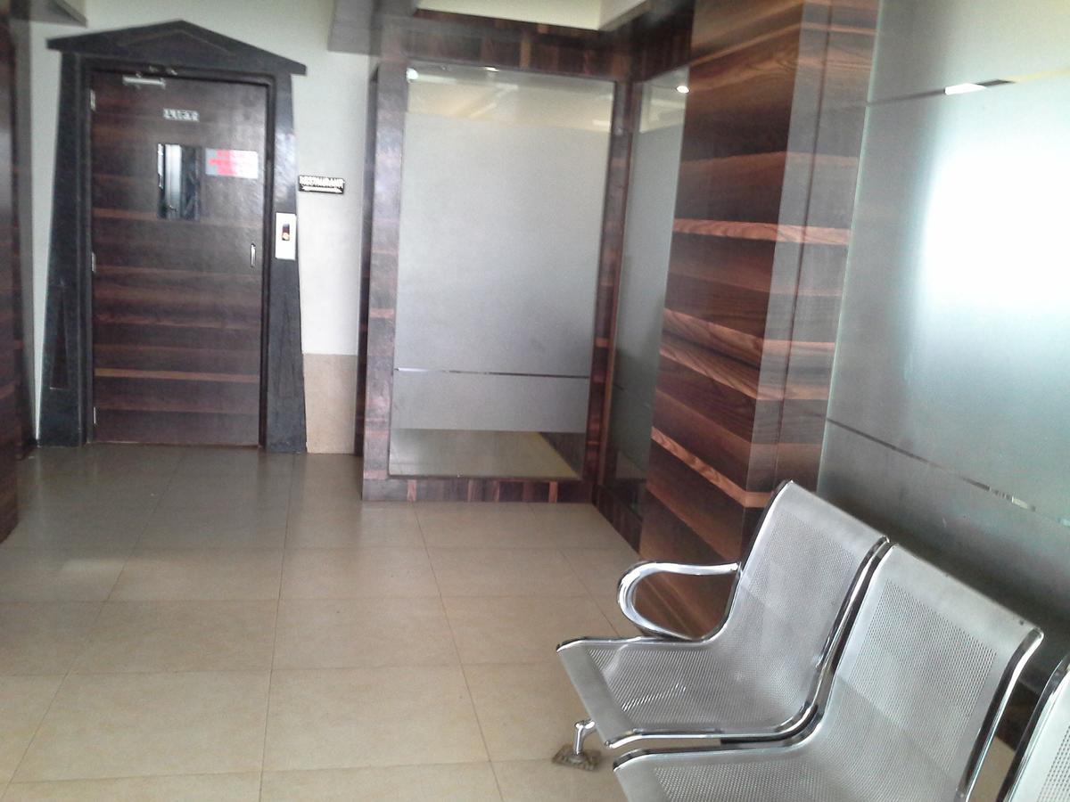 Hotel Galaxy Residency Vasai Buitenkant foto