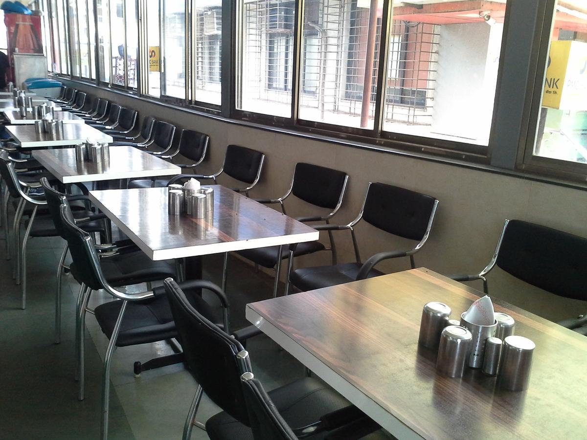 Hotel Galaxy Residency Vasai Buitenkant foto